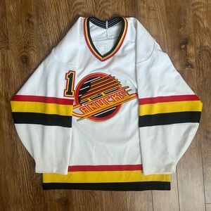 Vintage 90’s McLean Flying Skate Canucks Jersey